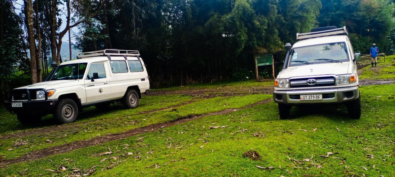 Under Volcanoes View Guest House Nyarugina المظهر الخارجي الصورة