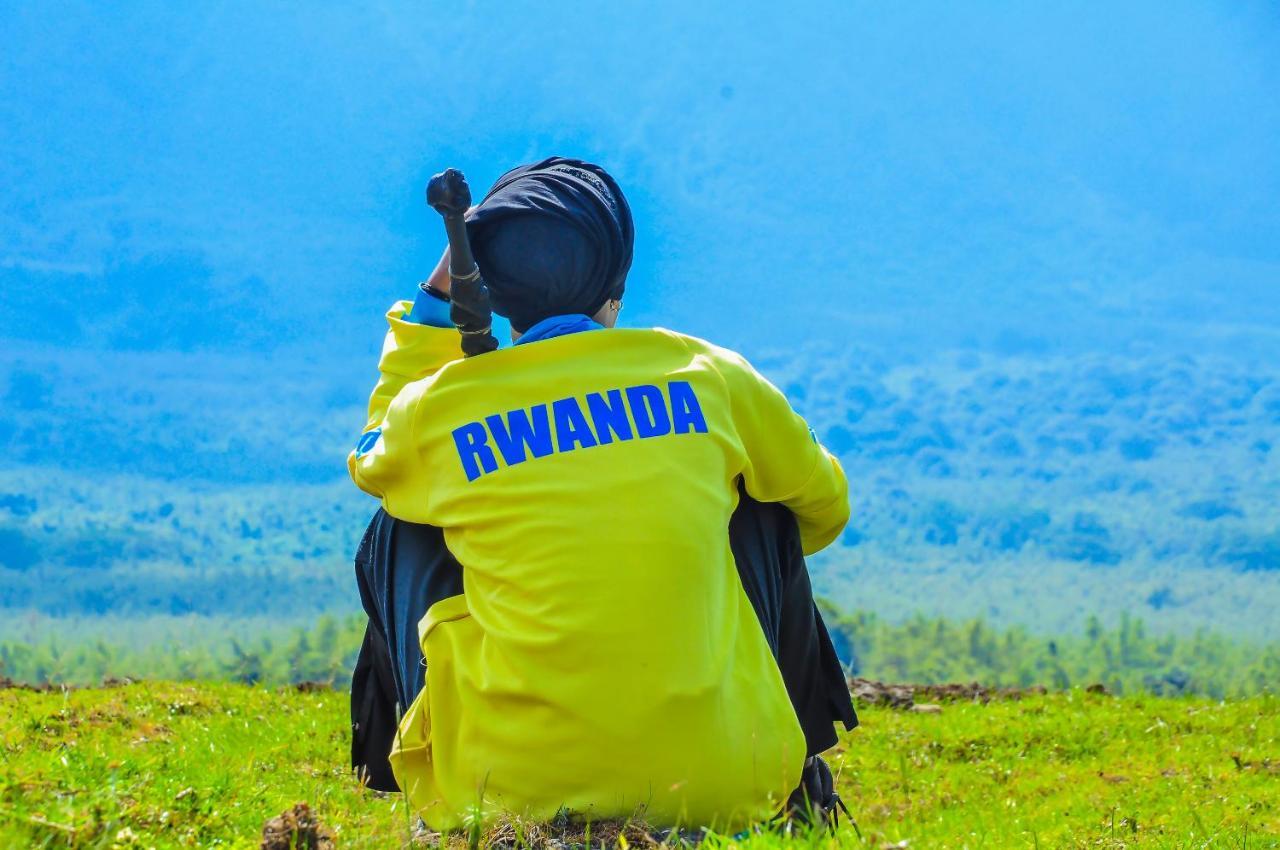 Under Volcanoes View Guest House Nyarugina المظهر الخارجي الصورة