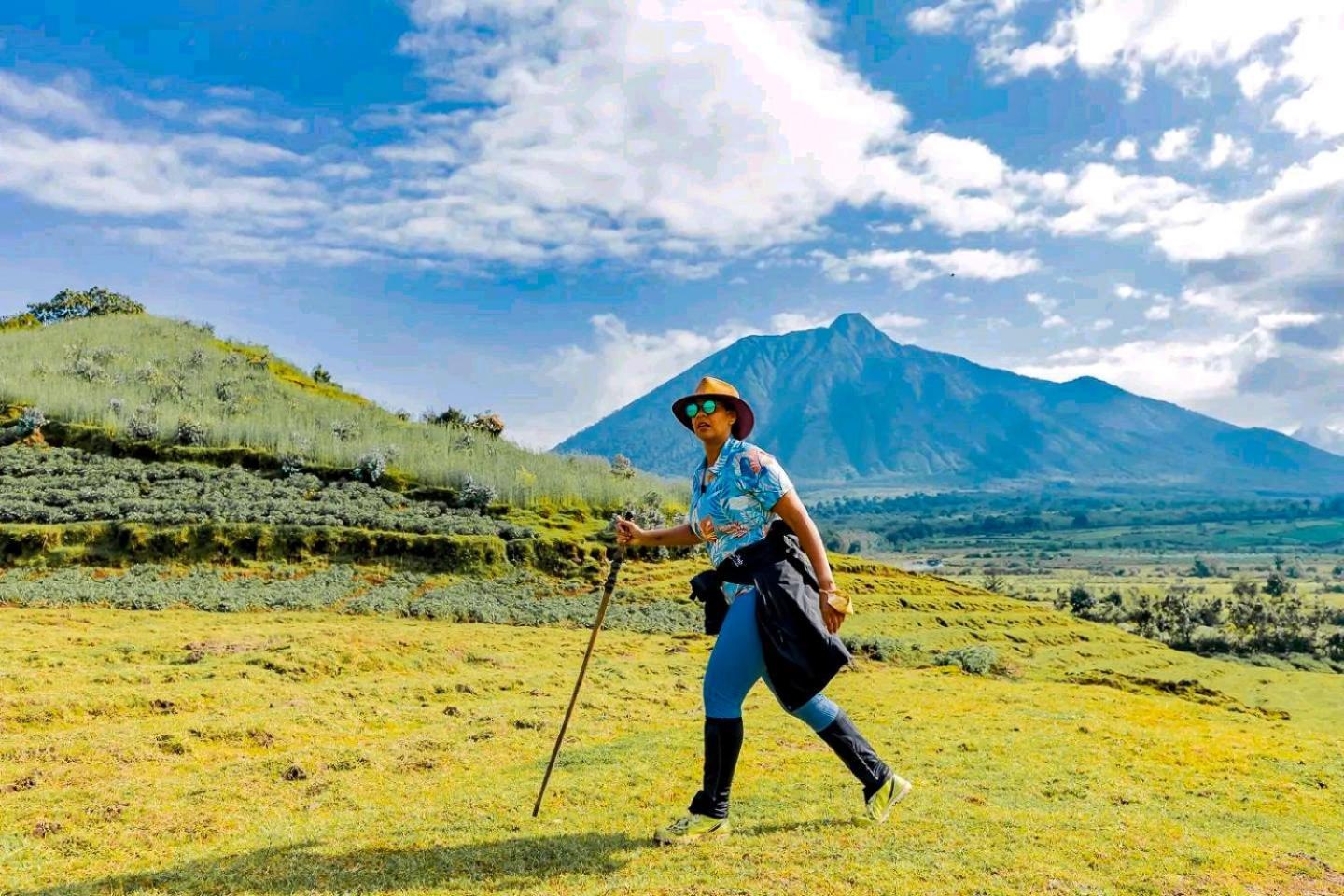 Under Volcanoes View Guest House Nyarugina المظهر الخارجي الصورة