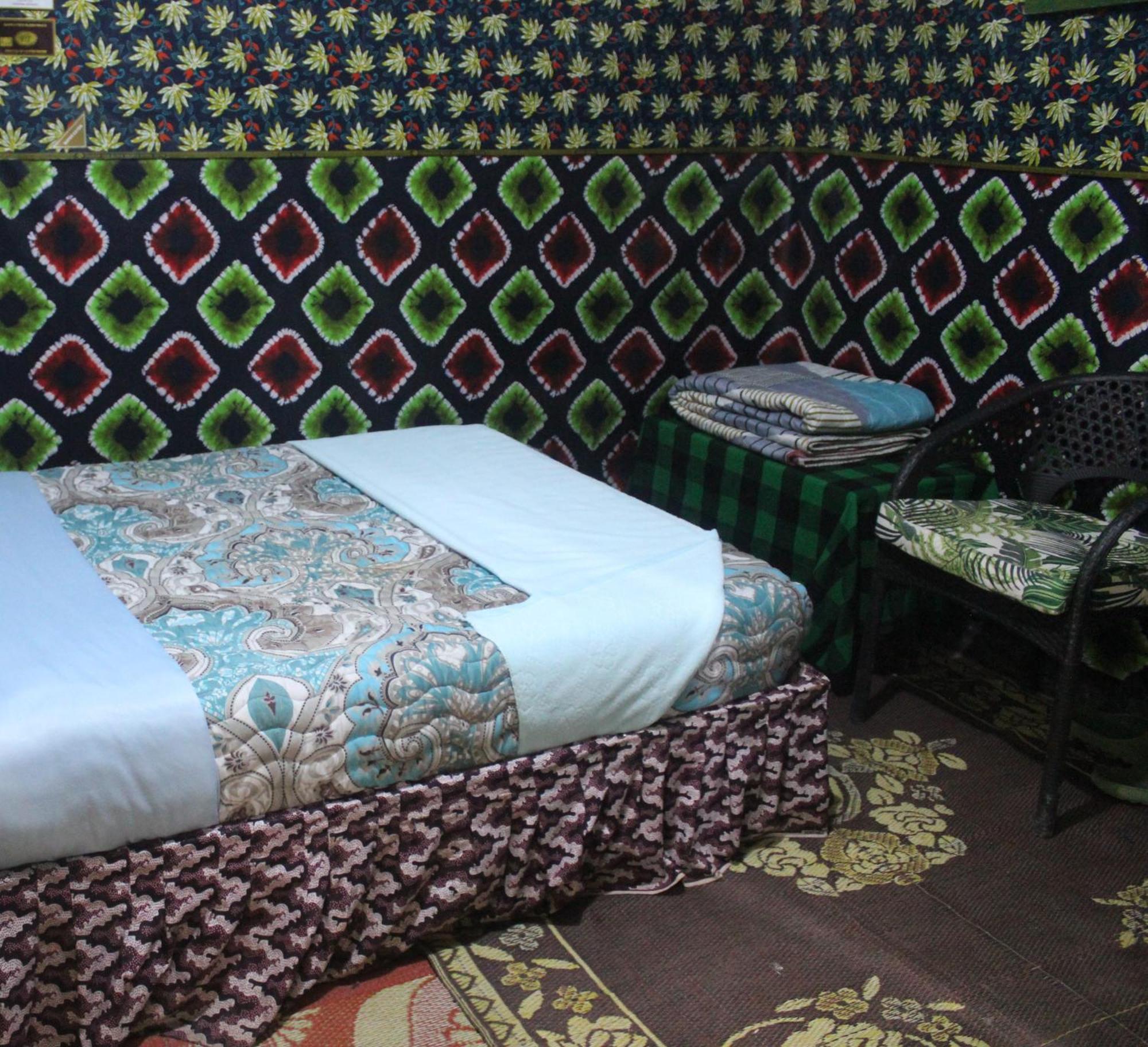 Under Volcanoes View Guest House Nyarugina المظهر الخارجي الصورة